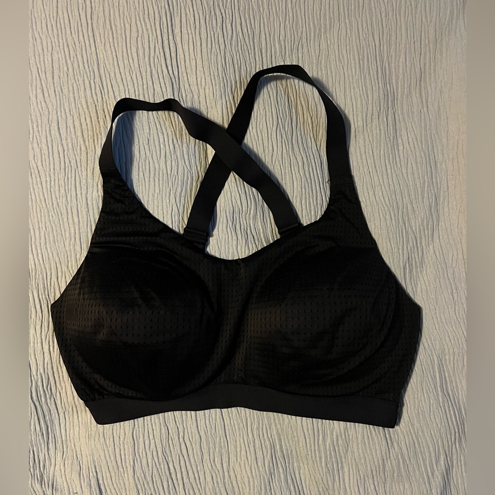 Victoria Secret Sport all Black Sports Bra